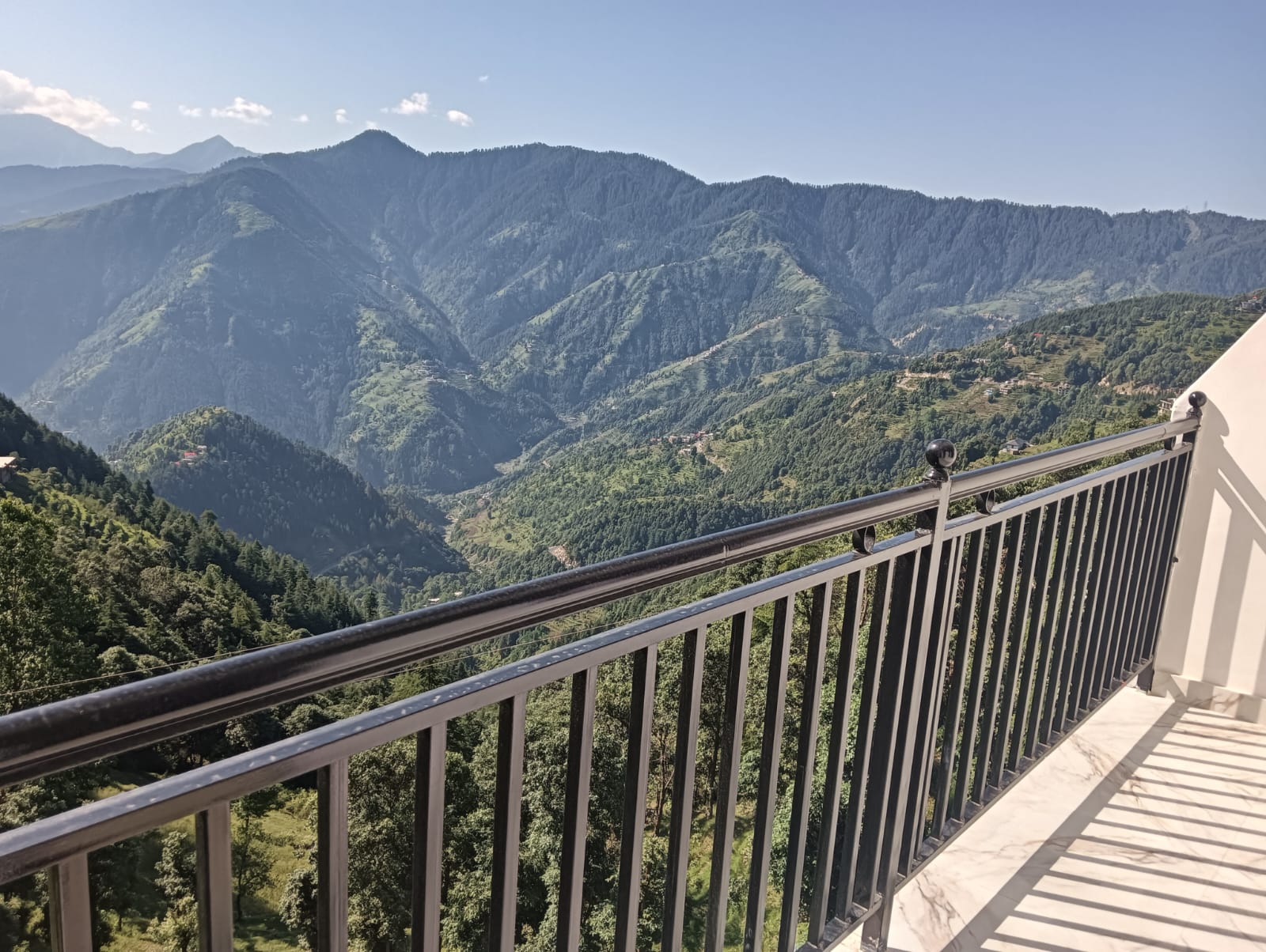 Hotel Himalaya Heaven - Tap to explore photos