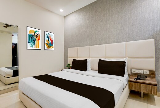 Townhouse Hotel Sec- 54 Golf Course Road