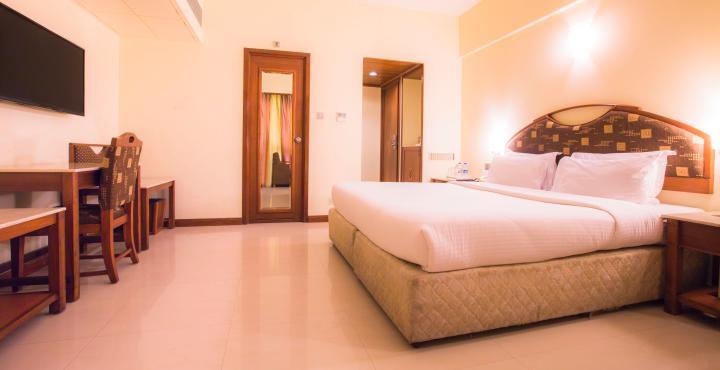 Hotel Airport International 5