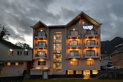 EMROZ KINGS RESORT, Pahalgam