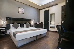 Collection O Cambridge, Delhi