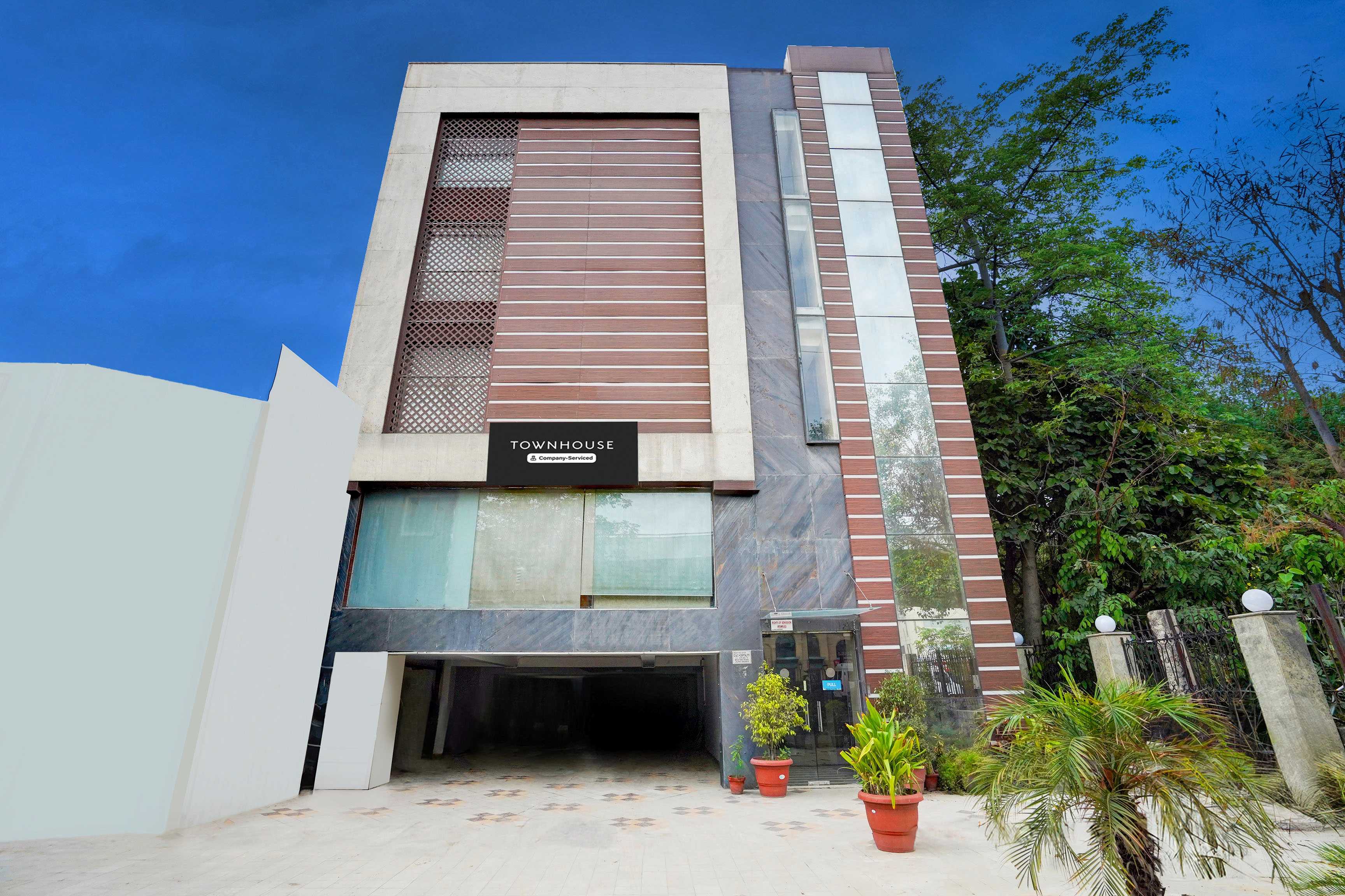 Townhouse South Delhi - Tap to explore photos