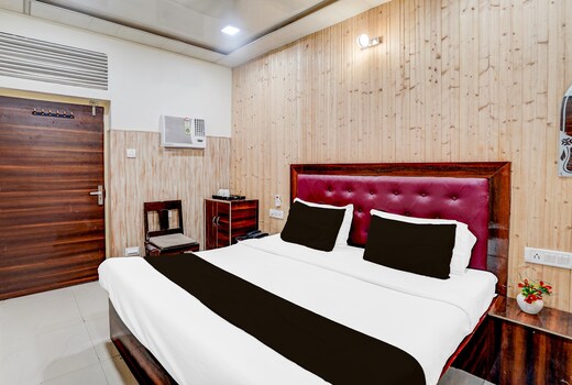 Collection O Tajganj West Gate Formerly Hotel Host