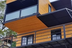 DeDeck Coonoor, Coonoor