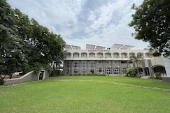 Residency Park Hotel, Shirpur