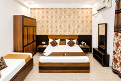 The Grand Nirmala palace, Ayodhya