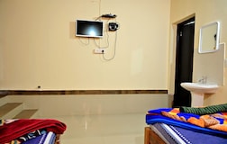 Deluxe room for 4 sharing