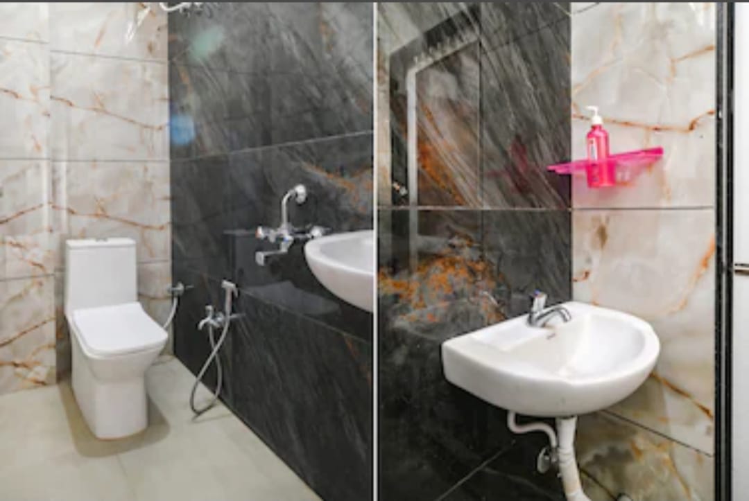 HOTEL TIRUPATI UJJAIN - Tap to explore photos