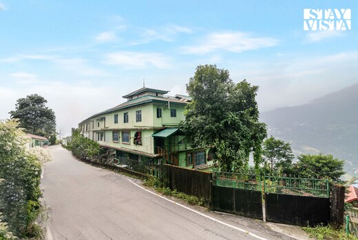 StayVista at Plum at Luitel Homestay