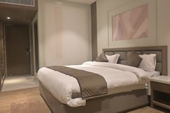 HOTEL THE GRAND MIRAGE, Budhlada