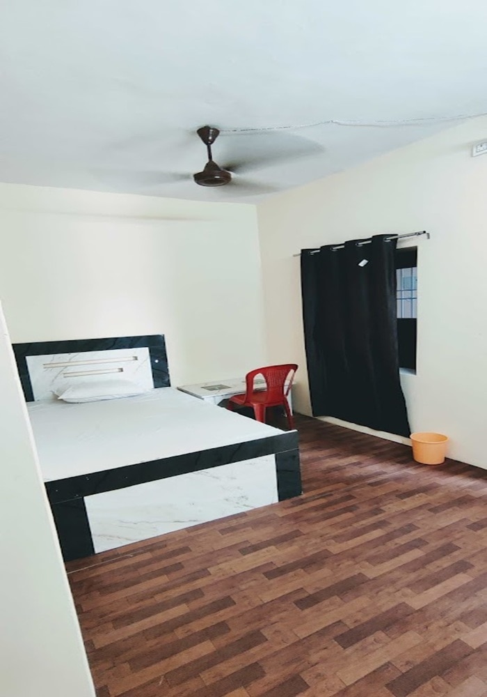 Murari Hotel - Tap to explore photos