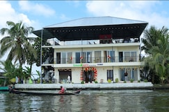 GREEN APPLE HOME STAY, Alleppey