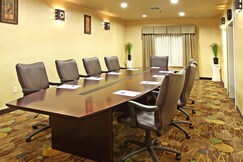 Holiday Inn Express & Suites MARSHALL , Harrison, Texas