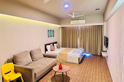 Weekend addresss, Surat