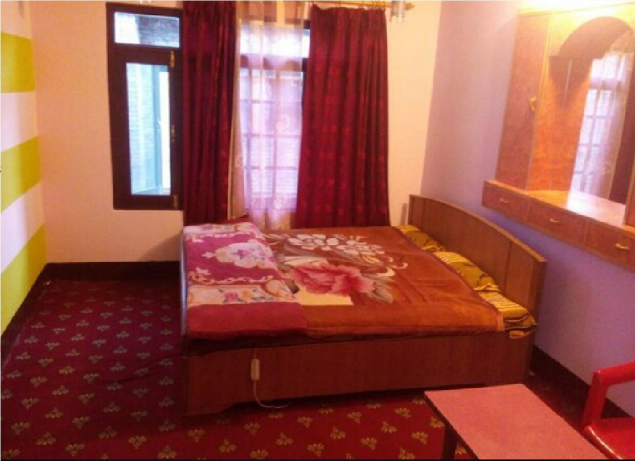 Shameema guest house - Tap to explore photos