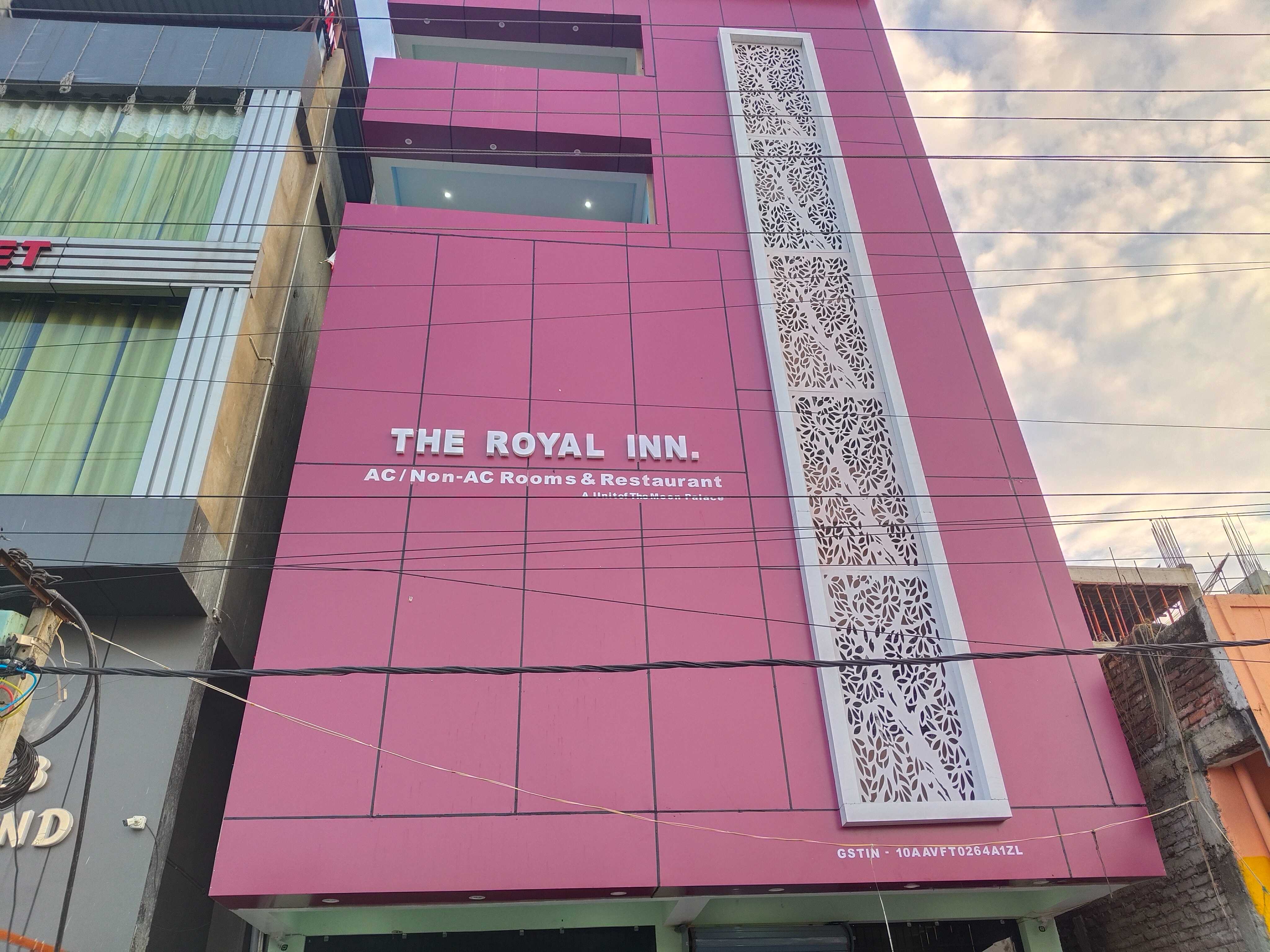 Hotel O The Royal Inn - Tap to explore photos