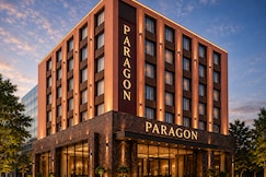 Hotel Paragon Suites Near Delhi Airport, Delhi