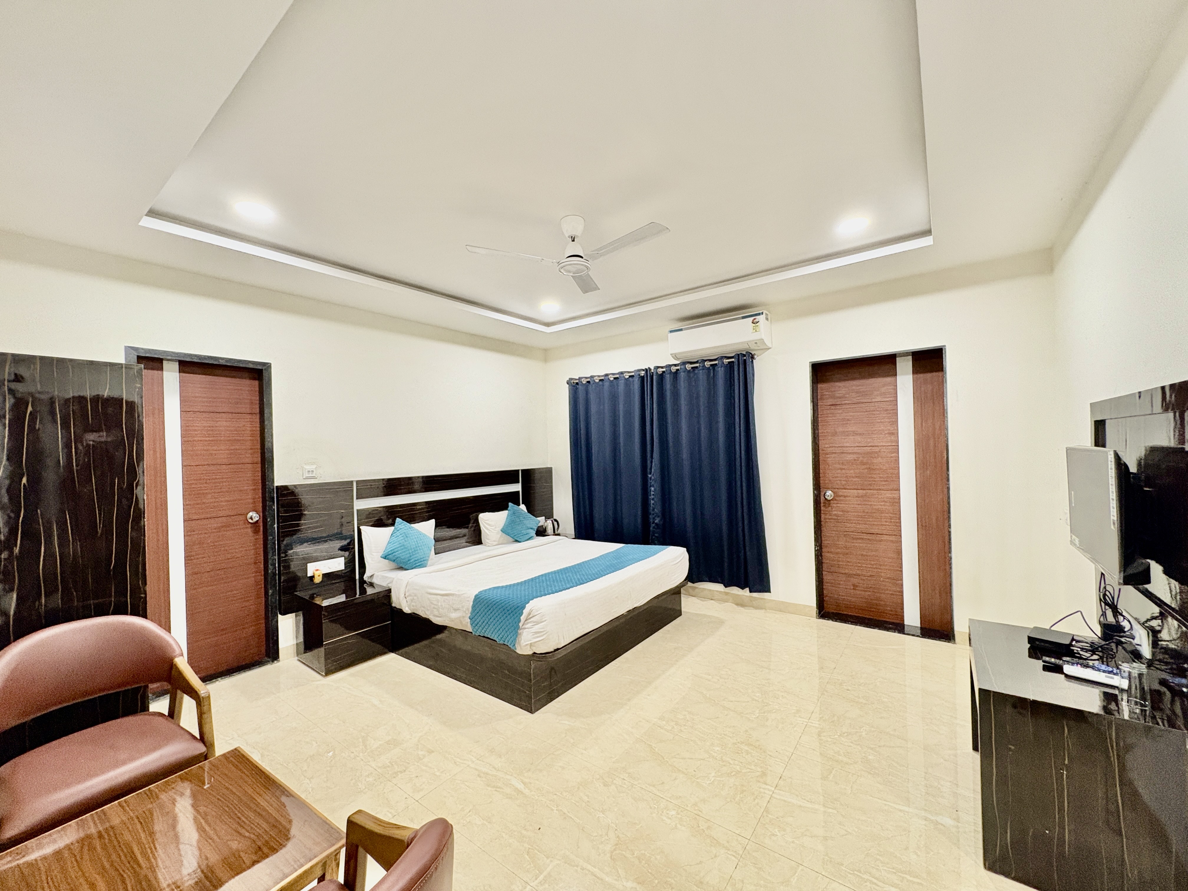 Executive Room with Balcony 1