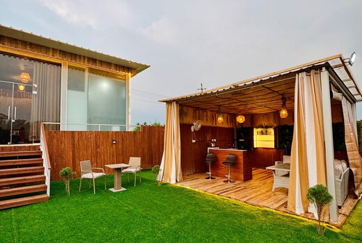 Alora 238 - The Jacuzzi Chalet