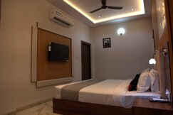 Srinivasa Premier ( Unit of Ravi Hotel and Resort ), Indore