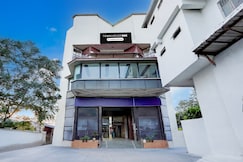 Townhouse Oak Clock Tower Formerly Hotel Ambassador, Dehradun