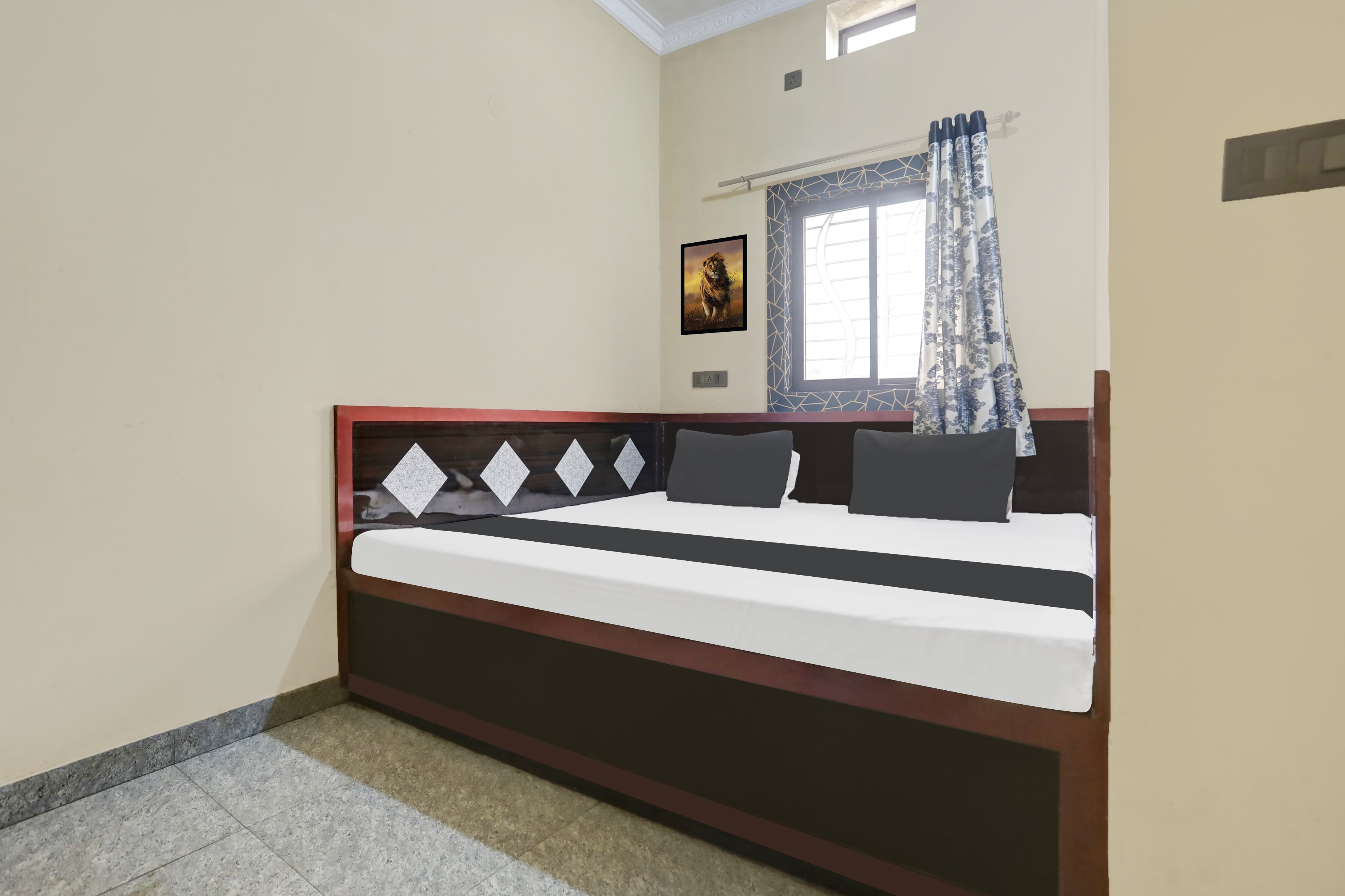 Hotel O Mayur Residency Inn - Tap to explore photos