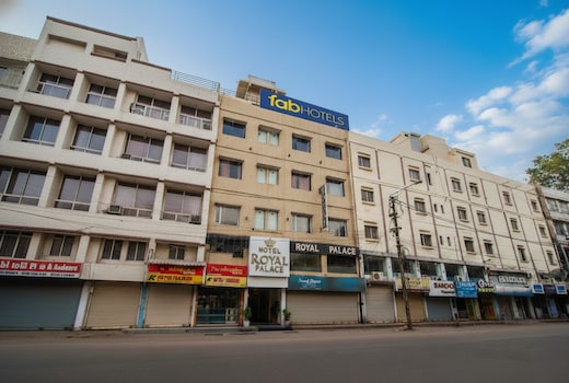 FabHotel Royal Palace II
