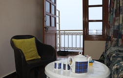 One Bedroom Apartment