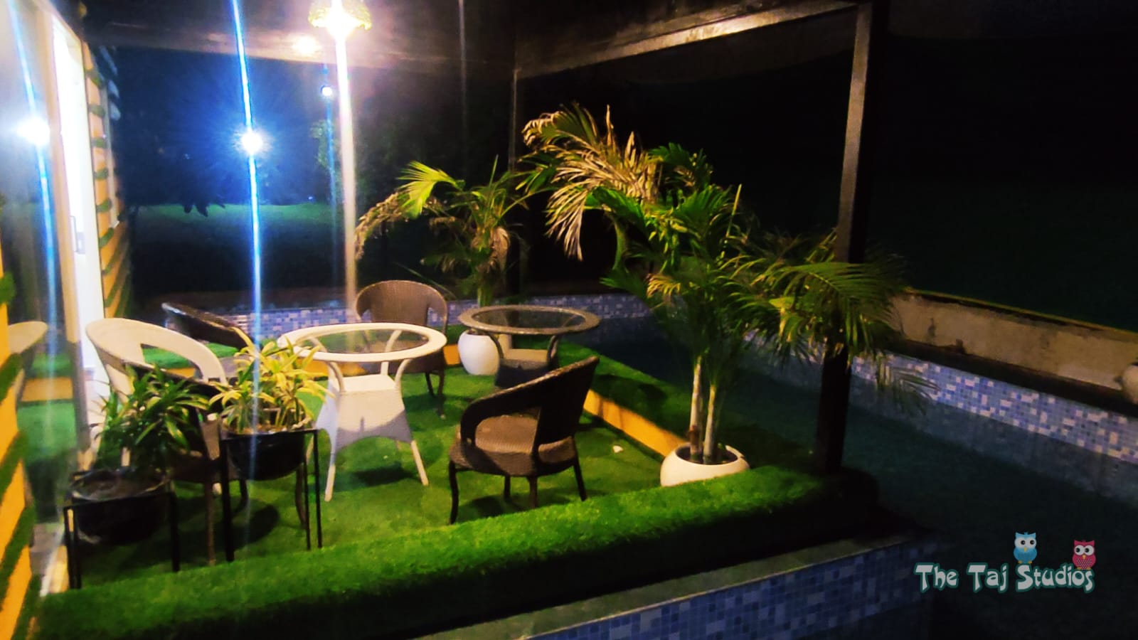 Top Farm House in Noida - Tap to explore photos