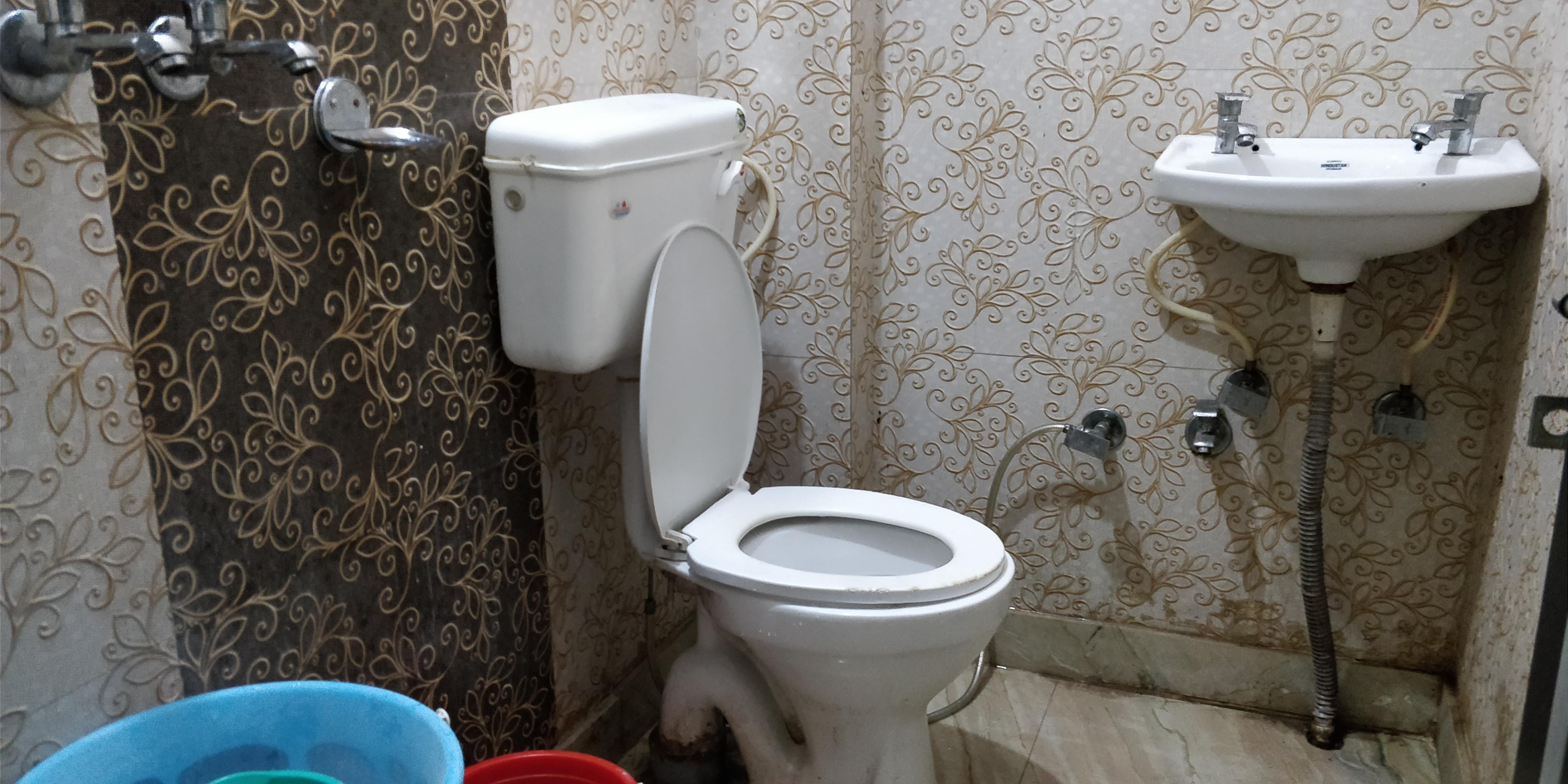 Royal Residency 263-2 BHK Homestay - Tap to explore photos