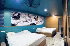Anjali Palace and Suites, Jamkhed