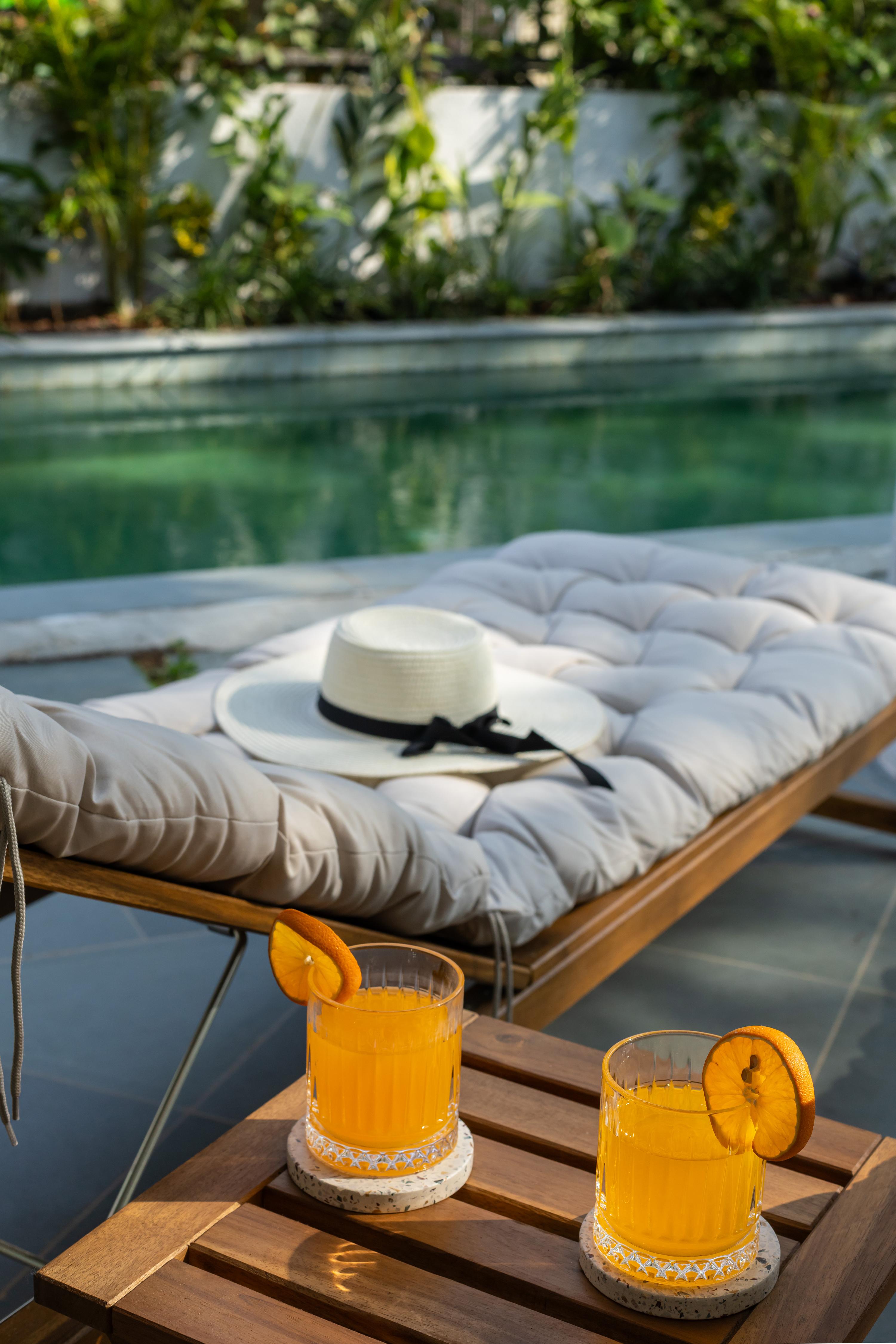 LaMorena-4BHK with balcony and lavish garden (06) - Tap to explore photos
