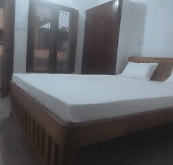 Standard Room with Cooler