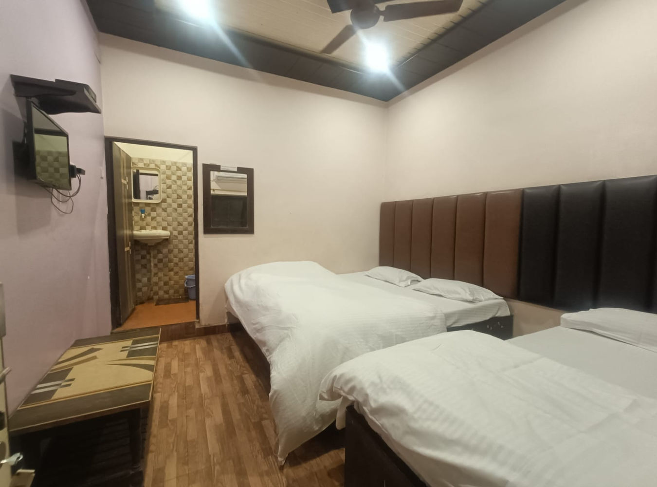 HOTEL NEEL GAGAN  HOTEL TOURIST - Tap to explore photos