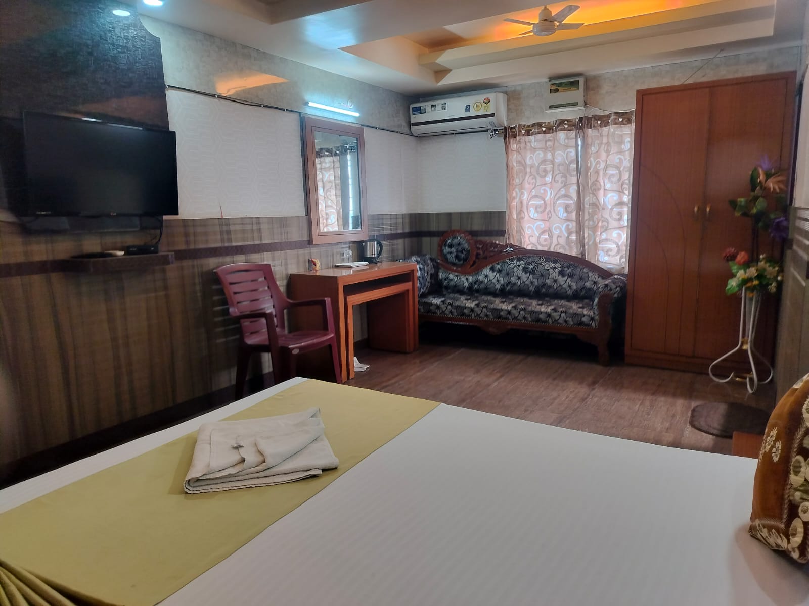 Hotel Nagaon Point - Tap to explore photos