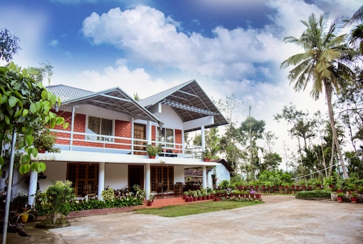MANJREN HOUSE - Entire Property(Homestay)