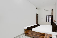 Hotel O THE RED CAP INN, Gurgaon