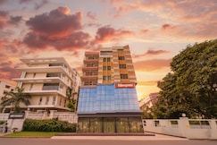 FabExpress Nest - Nr. Park Street Metro Station, Kolkata