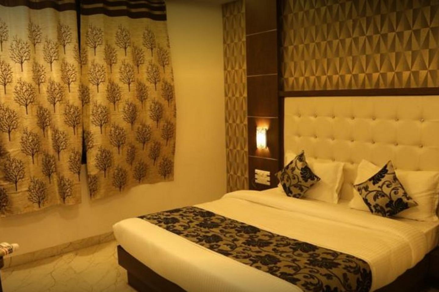 Hotel Shri Nakshatra Excellency - Tap to explore photos