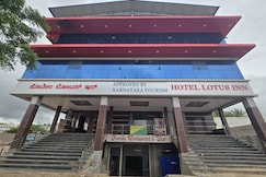 Hotel Lotus Inn, Kushtagi