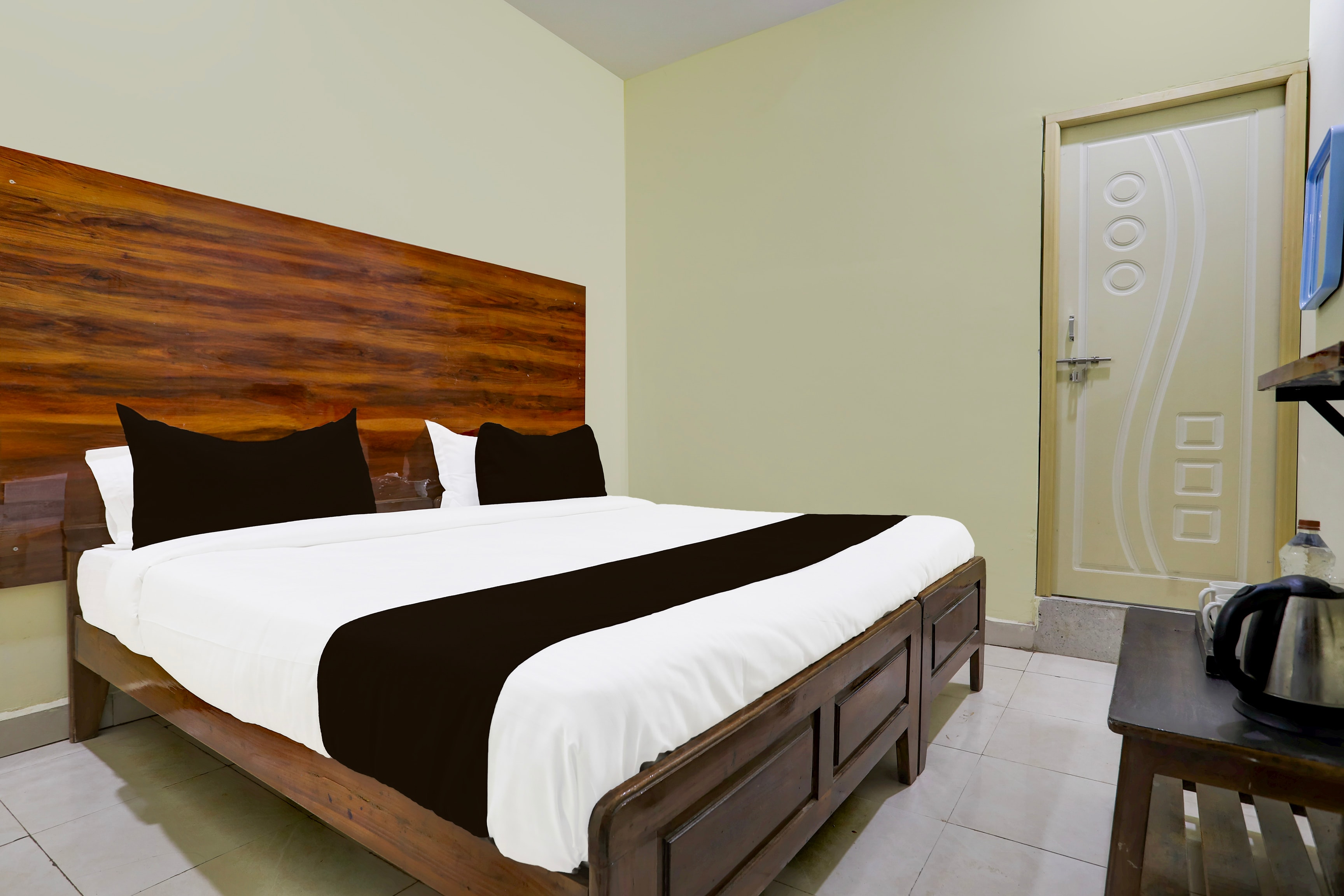 SPOT ON SRI KARTHIK GRAND INN - Tap to explore photos