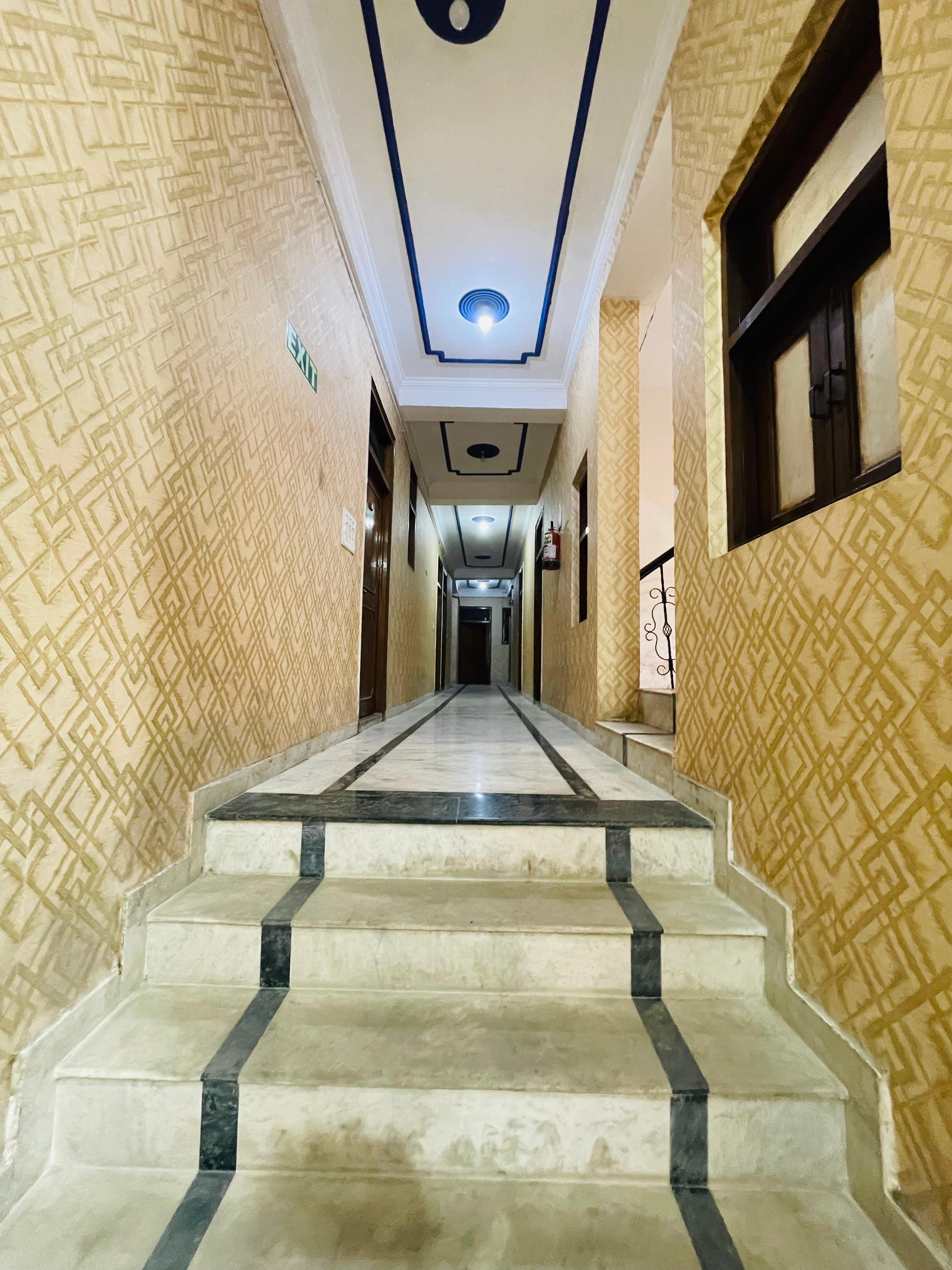 Shri Homestay - Tap to explore photos