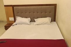 SRI SAI GRAND AC LODGE, Nellore