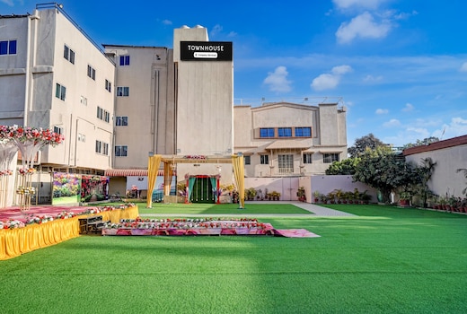 Super Townhouse Hill View Road Bariatu Formerly Hotel Hill Top