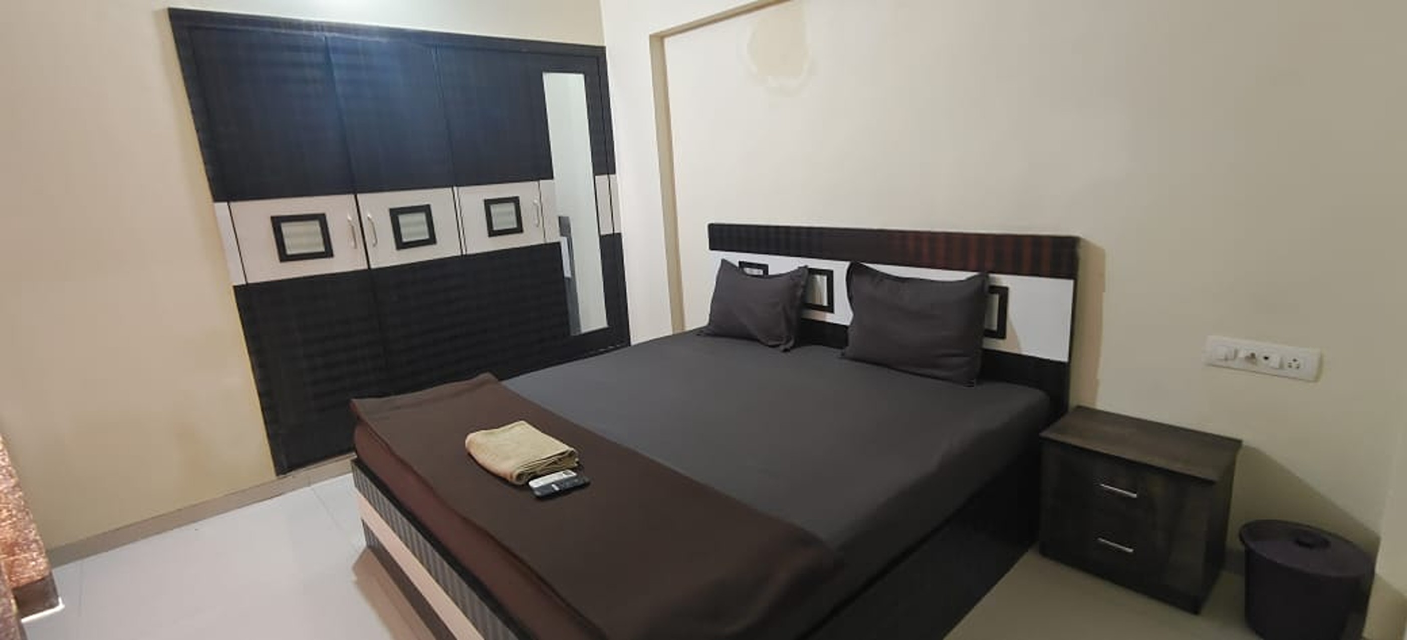 P N A Apartment in Hiranandani Estate - Tap to explore photos