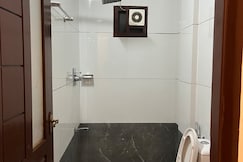 Relax Inn, Cherai, Marayoor