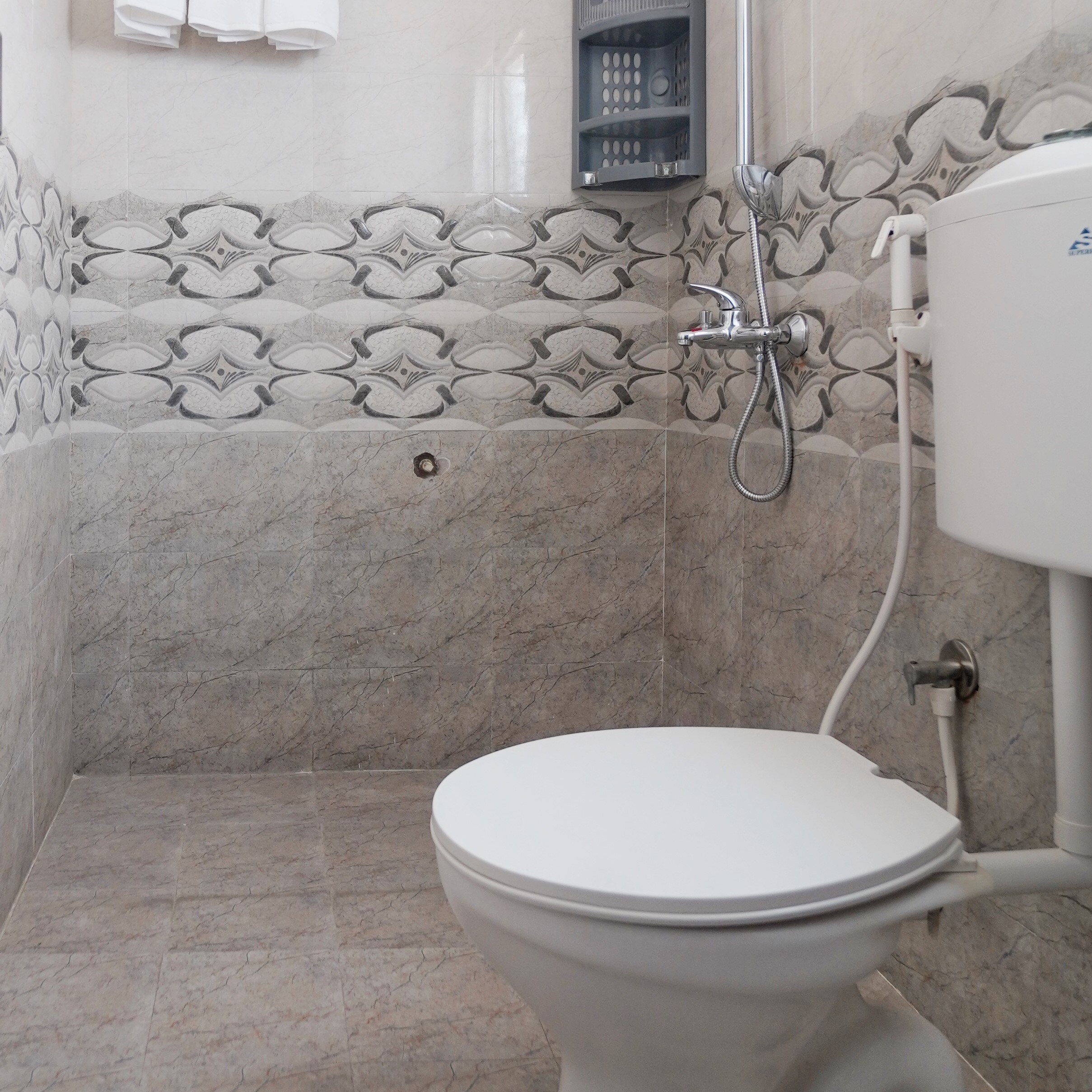 Saroja service apartment - Tap to explore photos