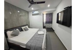 FabHotel Sushmitha Inn, Karimnagar