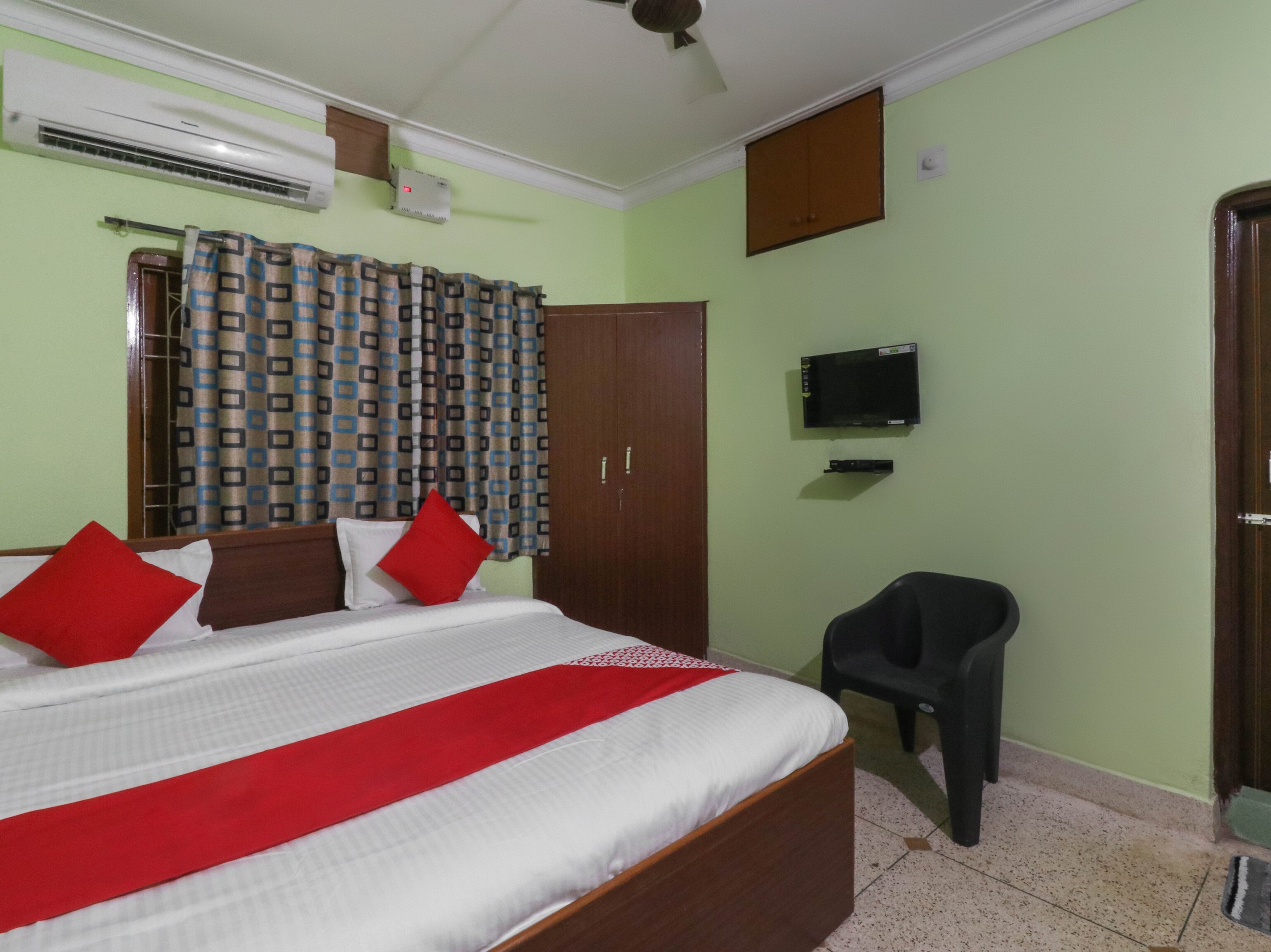Hotel O Sai Heritage - Tap to explore photos