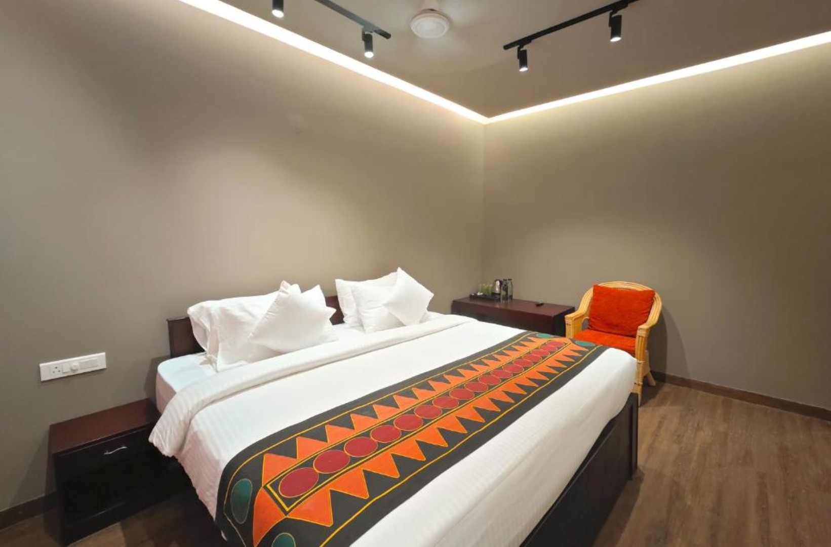 Ibex Resorts Coonoor Tapas - Tap to explore photos